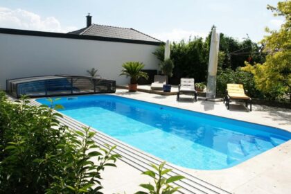 Comment réaliser l'aménagement extérieur de son jardin avec piscine à Niort ?
