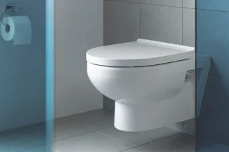 Cuvette de WC moderne avec design élégant et fonctionnalités avancées