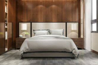 Chambre d'hôtel élégante avec linge de lit en percale