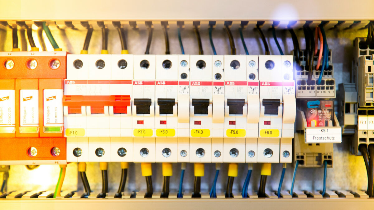 NF C 15-100 : ce que la refonte de 2024 change pour vos travaux électriques