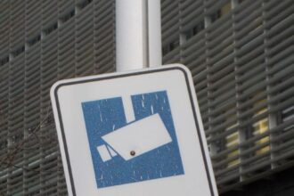 Autocollant d'alarme indiquant la présence d'un système de sécurité