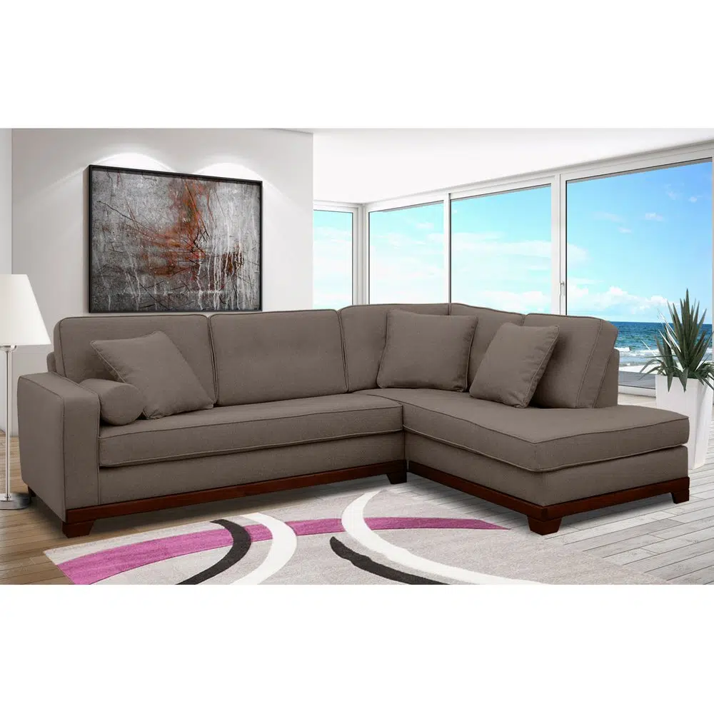 Canapé taupe : quelle couleur associer avec ?